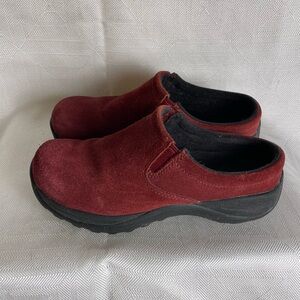 Women size 6MRed Suede Slip-On Shoes